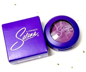 Sombra de ojos MAC NUEVA EN CAJA ~ SELENA ~ Violet Veluxe Pearl ~ LE - Imagen 1 de 3