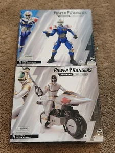 Blue Senturion Deluxe & In space silver Ranger Lightning Collection Hasbro - Picture 1 of 5