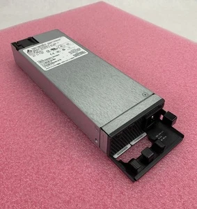 Fuente de alimentación conmutada Delta Electronics DPS-640BB A Rev 01 - Imagen 1 de 10