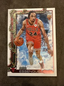 2025 Topps Basketball Holiday Noa Essengue SSP Photo Variation #SSV-NE Bulls - Bild 1 von 3