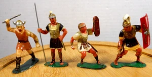 De colección 4 figuras de juguete de soldados guerreros de infantería antigua de plástico sin marca - Imagen 1 de 22