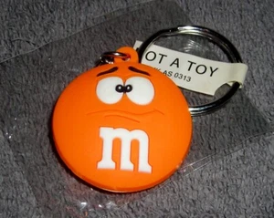 M&M CANDY ORANGE 1.5" RUBBER KEYCHAIN - Picture 1 of 1
