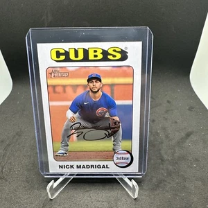 2024 Topps Heritage Nick Madrigal #262 cuccioli con bordo bianco - Foto 1 di 4
