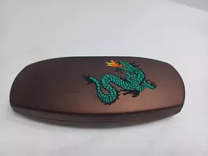 Occhiali da sole custodia a conchiglia con design drago - SPEDIZIONE GRATUITA - Foto 1 di 13