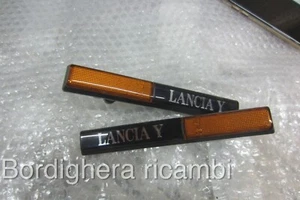 LANCIA Y YPSILON COPPIA FANALINO FRECCIA LATERALE INDICATOR LENS BLINKER - Imagen 1 de 3