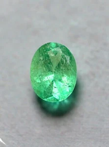 1.19 Carat Bright Yellowish Green Natural Loose Colombian Emerald-Oval Cut Gem - Picture 1 of 9