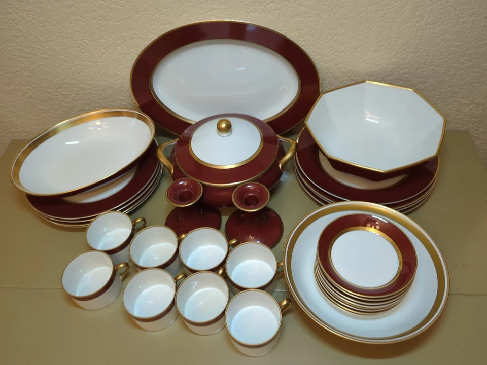 De colección Fitz & Floyd Renaissance Cinnabar 8 piezas Setting 1978 Veg & Soup Bowls 31 piezas Foto 1 de 4