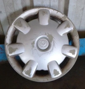 Mazda 121 DB 90-98 Hub Cap (B) - Picture 1 of 2