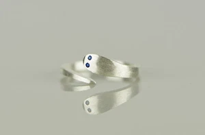 925 Sterling Silver Cute Snake Blue Cubic Zirconia eyes Resizable Ring - Picture 1 of 5