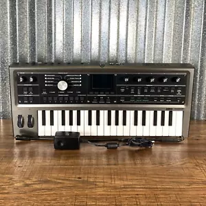 Korg microKorg 2 Synthesizer Vocoder Keyboard - Picture 1 of 5