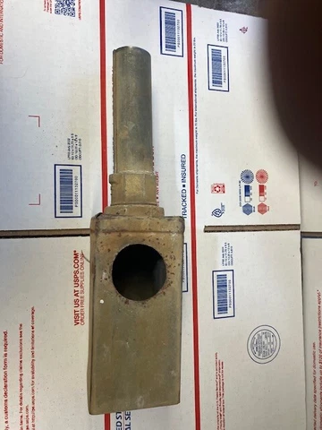 Gem  Well , Cistern Pump Inside Water Drain Box Cover