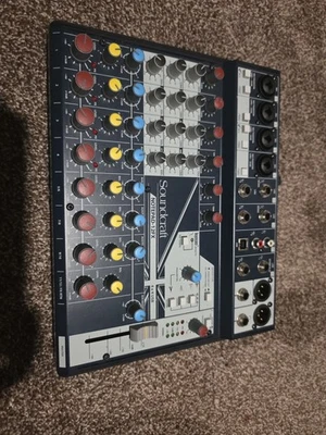 Soundcraft Notepad-12FX 12-Channel Analog Mixer w/ USB I/O and Lexicon Effects - Image 1 of 2