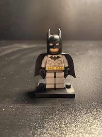Lego Batman Minifigure bat001 Light Grey Suit 2006 Sets 7779 7780 7782