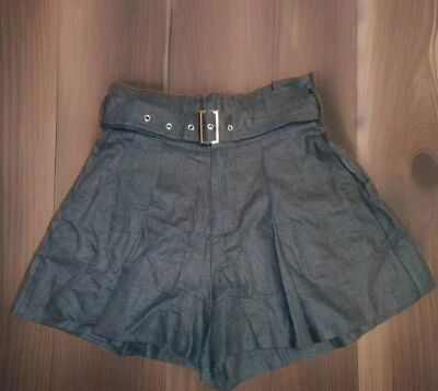 Pantalones Cortos SHOWPO Cinturón Negro Plisado Cintura Alta Mezcla Lino, Talla 8 Foto 1 de 4