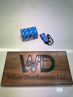 SICK PHOTOELECTRIC PROXIMITY SENSOR, WT18-3P010S37, DC 10...30V, CLASS 2, 60°C - Image 1 of 3