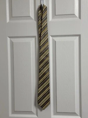 Corbata de cuello Kenneth Cole Reaction Career clásica para hombre dorada, marrón y a rayas Foto 1 de 3