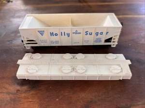 Mantua/TYCO HO Scale Holly Sugar 2 Bay Operating Hopper Car GACX 42764 - Picture 1 of 7