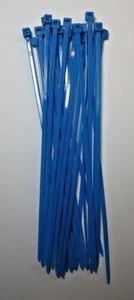 Cable Ties - Blue 25 Pack - 150mm - Easily secure cables - Free P&P - Picture 1 of 2