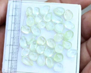 Perline a goccia complete di prehnite VERDE 31,50 carati vecchia miniera - Foto 1 di 3