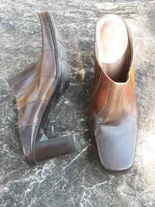 Liz Claiborne Flex Women Sz 8 M Brown Mules Leather heels Terra - Picture 1 of 9