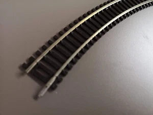PECO ST-221 "No 1 Radius Double Curve" Nickel Silver Wooden-sleeper H0 Gauge - Picture 1 of 4