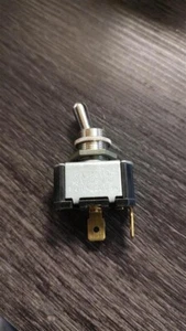 Zoro toggle switch - Picture 1 of 2