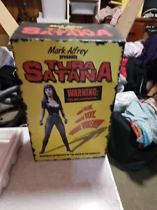 Tura Satana Statue Figurine 118/500 Mark Alfrey Limited Edition With Box - Picture 1 of 4