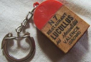PC239 - PORTE-CLES nationale 7 - RESTAURANT LUCULLUS VALENCE - Picture 1 of 2