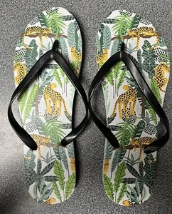 Ladies' Cheetah/Jungle Print Flip Flops - Picture 1 of 5