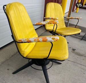 Vintage Mid Century Modern Eames Era Homecrest Wire Swivel Patio Chairs
