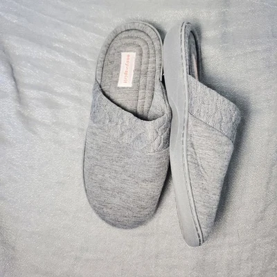 Easy Spirit Women's Gray Quilted Slip On Mule Slippers Comfort Size 7 - Image 1 of 4