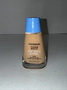 Base líquida mate limpia COVERGIRL BEIGE CÁLIDO #545 1 FL OZ - Imagen 1 de 2