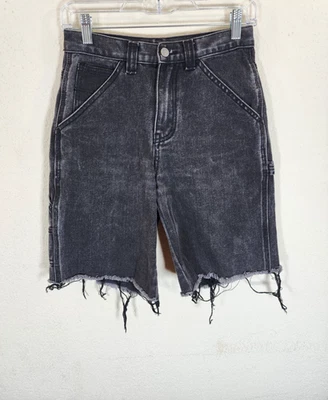 Pantalones Cortos John Galt Brandy Melville Pequeños Negros Carpintero Denim Dobladillo Crudo Ajustable Foto 1 de 4
