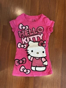 Hello Kitty Size XS Kids Shirt - Pink T-shirt Sanrio - Picture 1 of 4