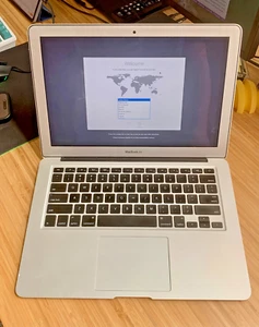 Apple MacBook Air (13-inch, Mid 2012 | Intel Core i5 | 4 GB Ram | 120 GB Disk) - Picture 1 of 4