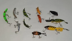 Lot Flatfish U20 & F7  X4 And Other Bass Hot Colors Vintage Lures Green Frog - Picture 1 of 14