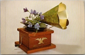 NATIONAL HANDICRAFT INSTITUTE Advertising POSTCARD "Phono Planter" Phonograph - Picture 1 of 2