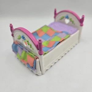 Vintage Fisher Price Loving Family Dollhouse Jumping Bed Springy Girls Nursery - Picture 1 of 6