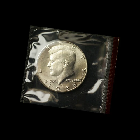 1988 D Kennedy Half Dollar ~ Uncirculated in Original Mint Cello Cover