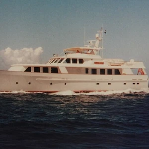 Regenbogen Yacht Echt Foto Vintage Postkarte - Bild 1 von 4
