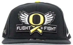 *NEW* Oregon Ducks On-Field Adult Size: 7 1/4 Nike Pro Hat Flight + Fight Cancer - Picture 1 of 9