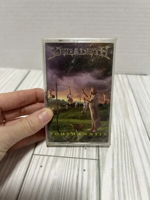 Youthanasia by Megadeth (Cassette, Oct-1994, Capitol) Sealed Case Is Cracked - Image 1 of 3