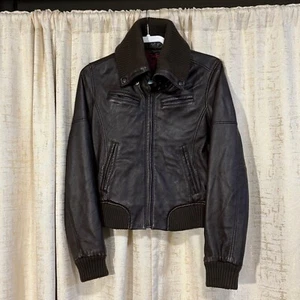 Levi Strauss & Co Damen kleine weiche braune Leder Flieger Bomber Jacke Mantel - Bild 1 von 10