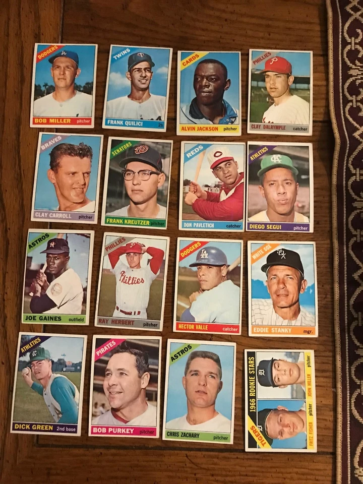 Frank Quilici 1966 Topps (Sale Is For Card In Title) (17,980 - Image 1 of 1