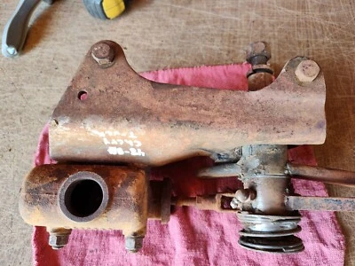 Chevrolet Truck 1948 embrague original, pedal de freno y soporte de cilindro maestro Foto 1 de 4