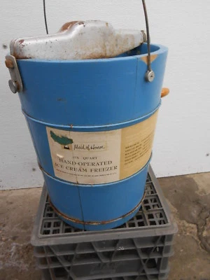 ВИНТАЖНАЯ СИНЯЯ МОРОЖЕНИЦА/МОРОЗИЛЬНАЯ КАМЕРА/ДЕРЕВЯННОЕ ВЕДРО/РУЧНАЯ РУКОЯТКА - Изображение 1 из 4