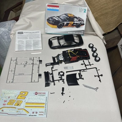 MONOGRAM 1:24 BUILT MODEL RUSTY WALLACE PONTIAC  NASCAR PARTS RESTORE - Image 1 of 4