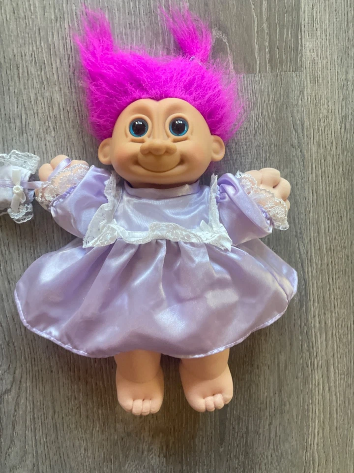 VESTIDO VINTAGE MUÑECA TROLL RUSS PELUCHE CUERPO SUAVE 12" PELO ROSA INTENSO OJOS AZULES Foto 1 de 4