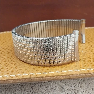 Bulova Stainless Steel 18mm 19mm 20mm Expansion Unused 1970s Vintage Watch Band - Image 1 of 4