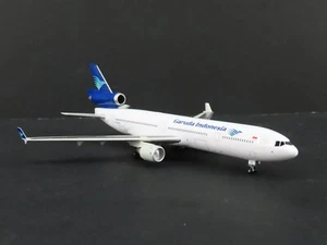 Dragon Wings 1:400 Garuda Indonesia McDonnell Douglas MD-11 EI-CDK 55306 - Picture 1 of 2